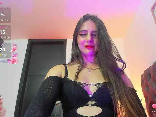 OrnellaHamilton webcam