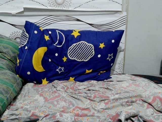 Urlovelypinay4u live cam on BongaCams