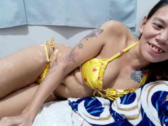 Urlovelypinay4u webcam