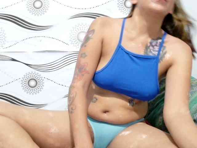 Urlovelypinay4u webcam