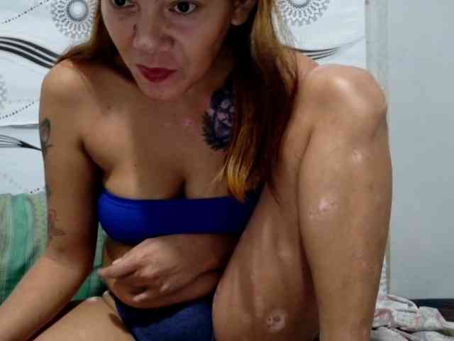 Urlovelypinay4u webcam