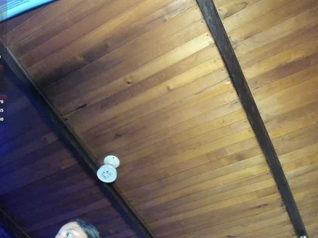 EmiliWilliams, en vivo ahora en BongaCams