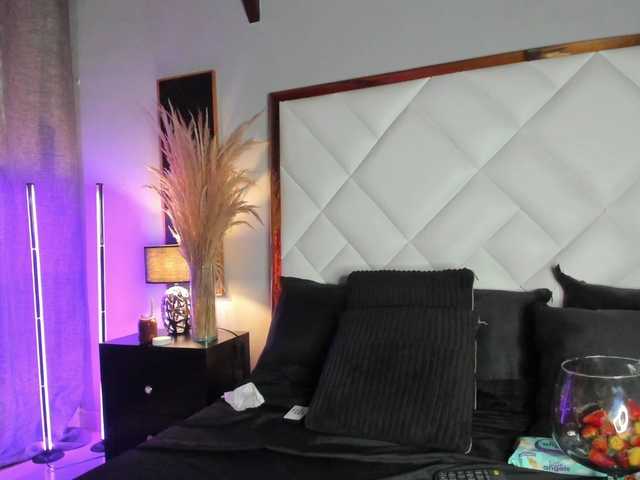 EmiliWilliams live cam on BongaCams