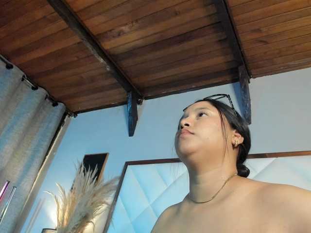 EmiliWilliams live cam preview