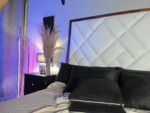 EmiliWilliams, live now on BongaCams