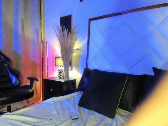 EmiliWilliams live cam on BongaCams