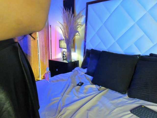 EmiliWilliams live cam on BongaCams