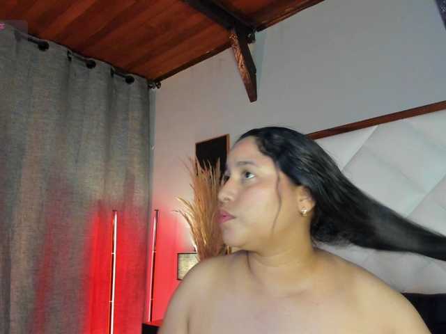 EmiliWilliams live cam on BongaCams