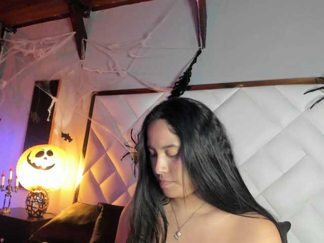 EmiliWilliams live cam on BongaCams