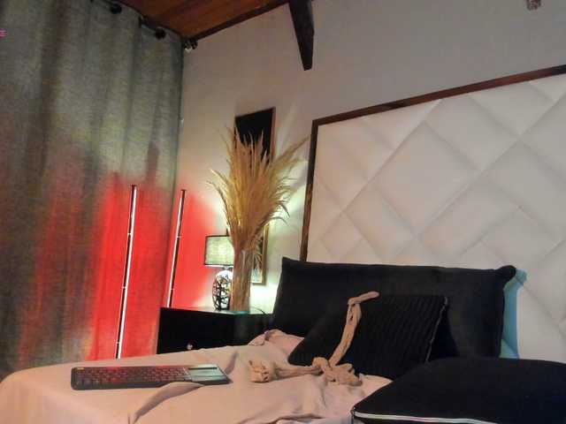 EmiliWilliams live cam on BongaCams