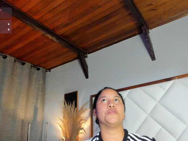 EmiliWilliams live cam on BongaCams