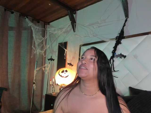 EmiliWilliams live cam on BongaCams