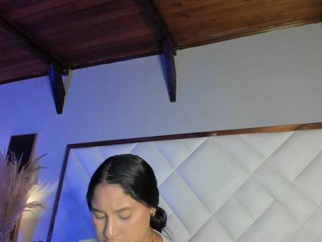 EmiliWilliams live cam on BongaCams