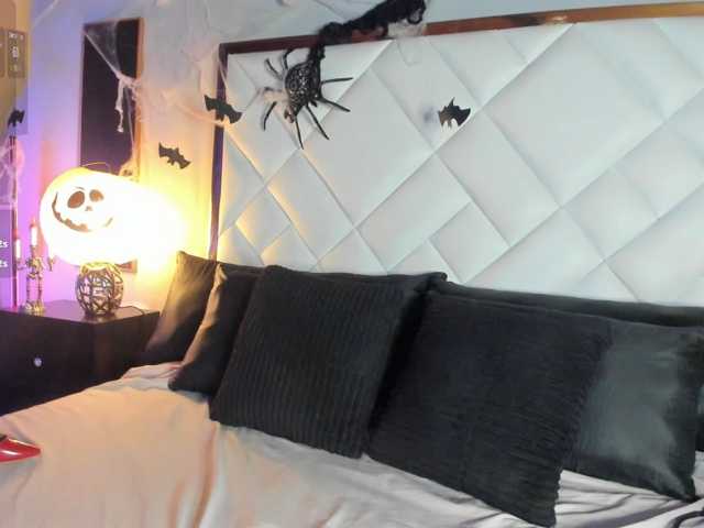 EmiliWilliams live cam on BongaCams
