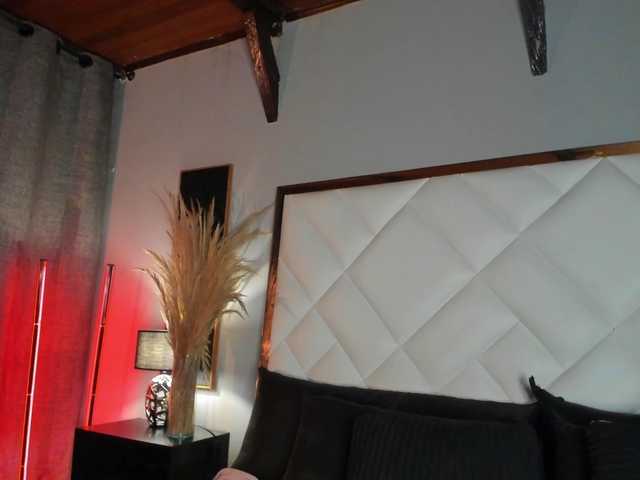 EmiliWilliams live cam on BongaCams