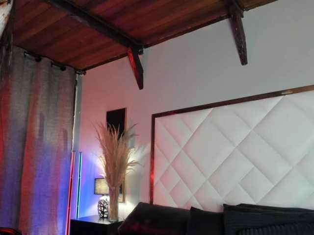 EmiliWilliams live cam on BongaCams