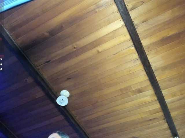 EmiliWilliams, en vivo ahora en BongaCams