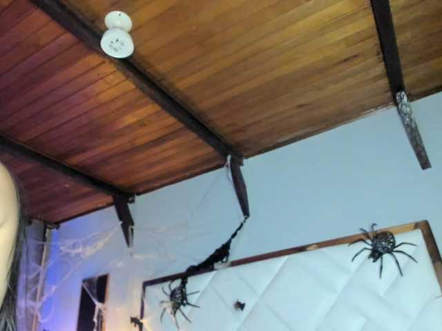 EmiliWilliams live cam on BongaCams