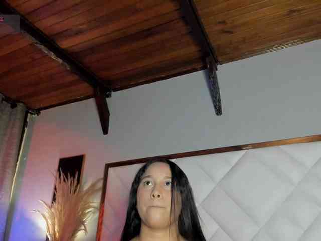 EmiliWilliams webcam