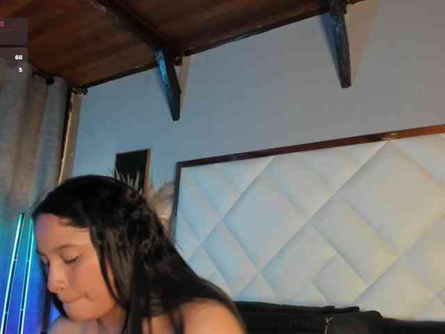 EmiliWilliams webcam