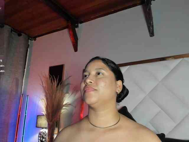 EmiliWilliams webcam