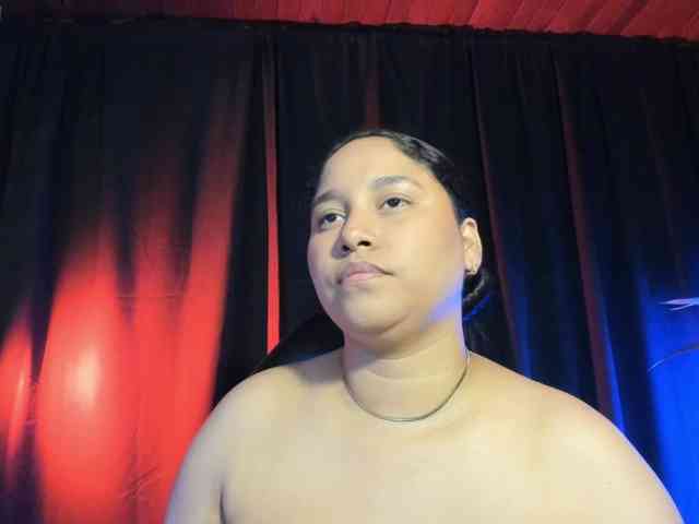 EmiliWilliams webcam