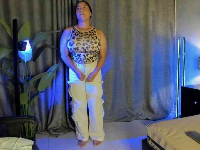 EmiliWilliams webcam