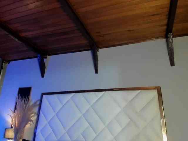 EmiliWilliams webcam