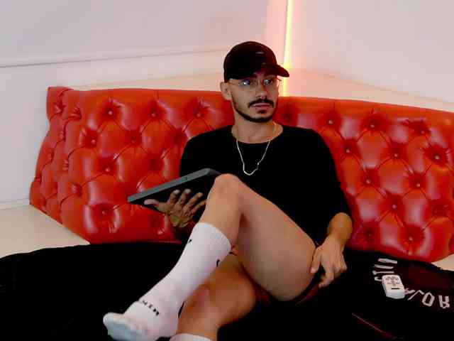 Thomas-Montiel Sex Cam Show