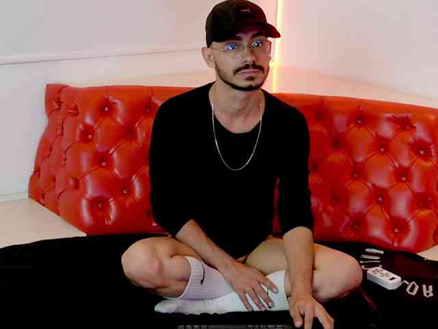 Thomas-Montiel Sex Cam Show