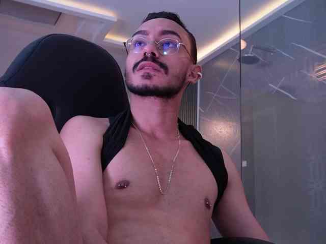 Thomas-Montiel Sex Cam Show