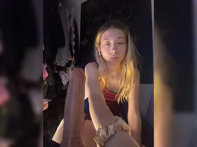 Mollymonroe live cam on BongaCams