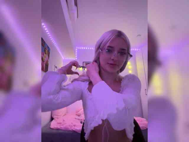 isabellaluxa webcam