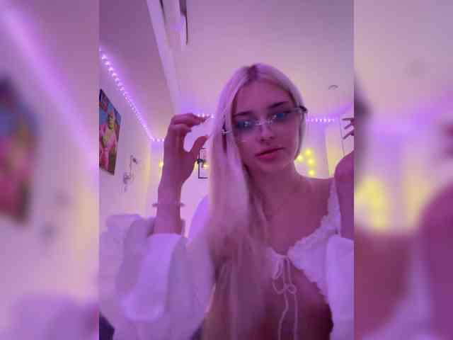 isabellaluxa webcam