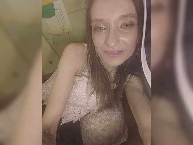 ivvikkilove1994 live webcam show