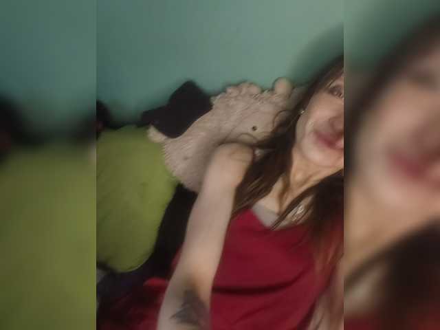 ivvikkilove1994 live cam on BongaCams