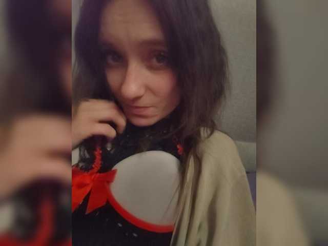 ivvikkilove1994 live cam