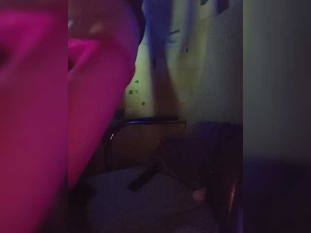 ivvikkilove1994 live cam on BongaCams