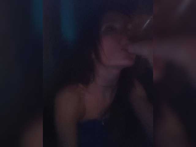 ivvikkilove1994 live cam on BongaCams
