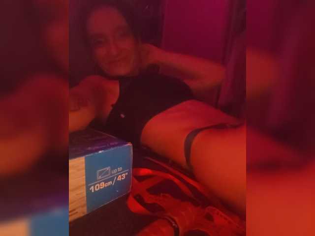 ivvikkilove1994 live cam on BongaCams