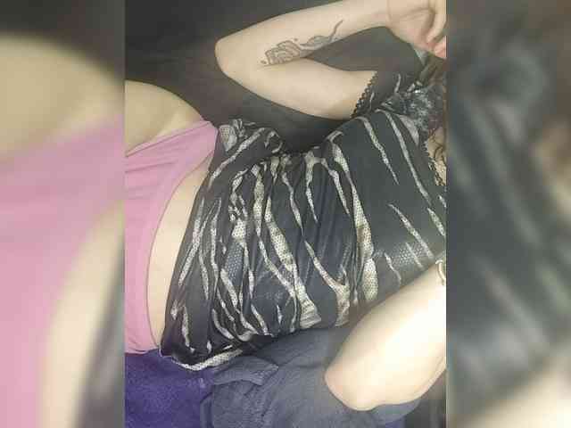 ivvikkilove1994 Live Webcam on BongaCams