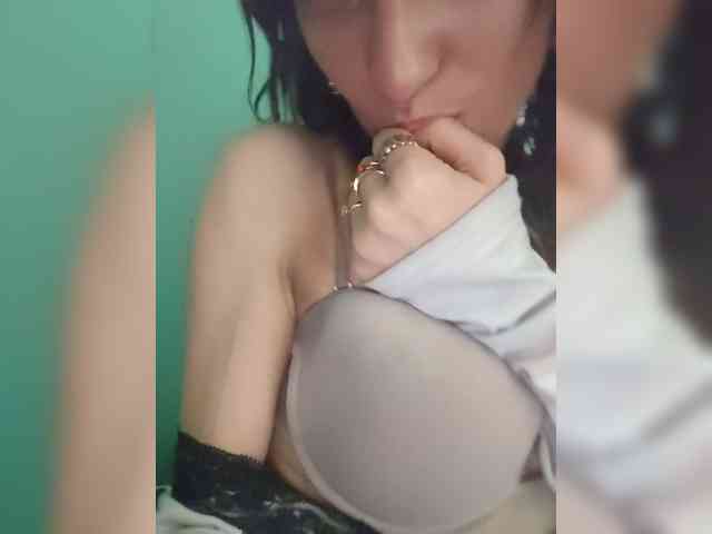 ivvikkilove1994 webcam