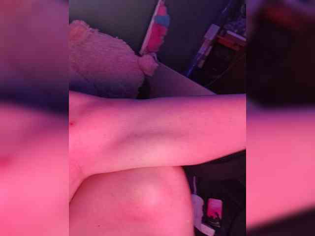 ivvikkilove1994 webcam