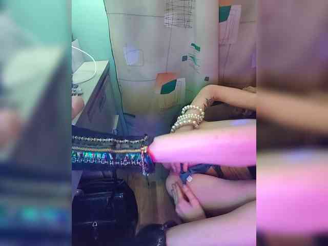 ivvikkilove1994 webcam