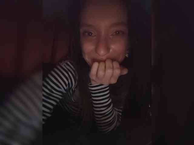 ivvikkilove1994 webcam