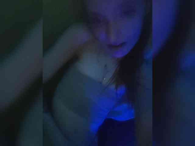 ivvikkilove1994 webcam