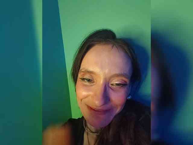 ivvikkilove1994 webcam