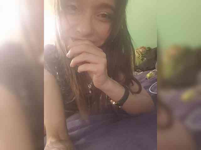 Ivvikkilove1994's cam show statistics and live stream