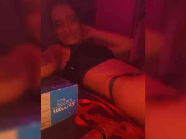 ivvikkilove1994 webcam
