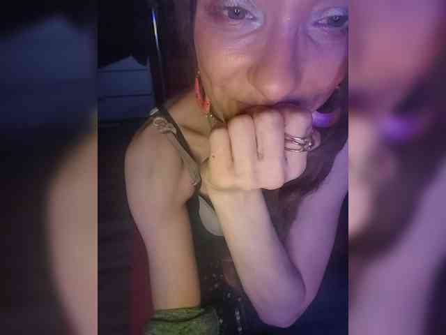 ivvikkilove1994 webcam